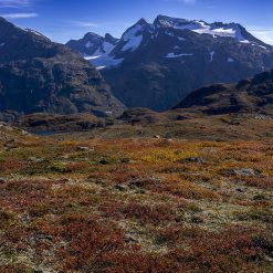 Claes Grundsten - "Knutsholstinden"